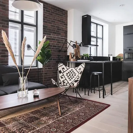 Apartment Large Modern Apartment, Next To Fish Market. Ko3 *