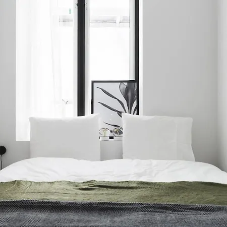Apartment Large Modern Apartment, Next To Fish Market. Ko3 *